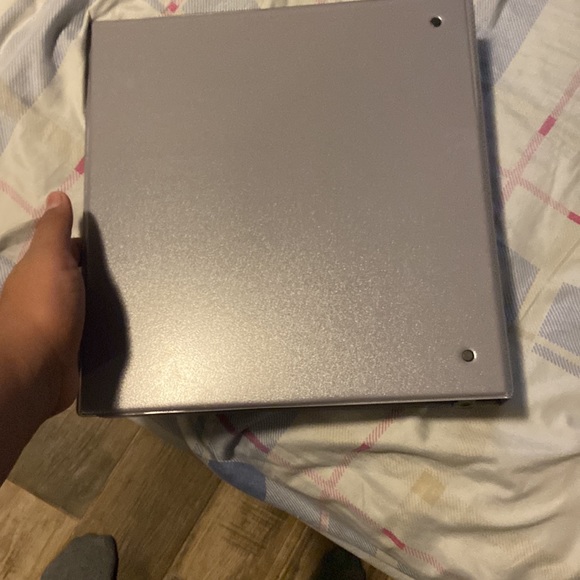 Folder - Picture 4 of 5